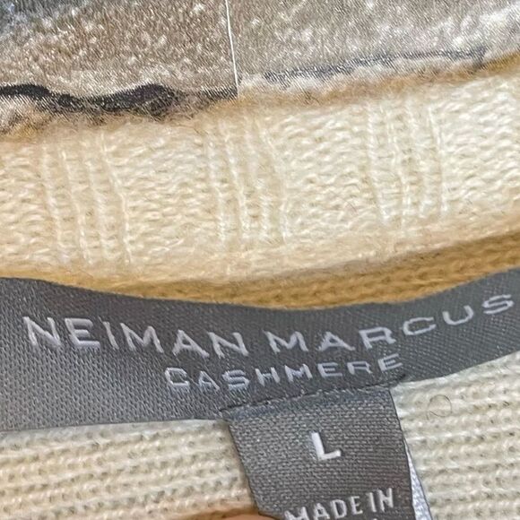 Neiman Marcus Cream 100% Cashmere Fringe Hem Sweater Cardigan Large - Picture 5 of 8